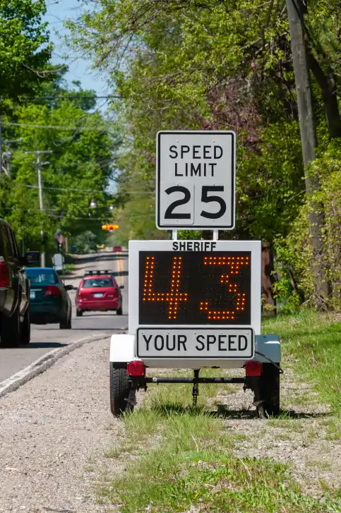 measuring traffic running web server software can be hard for the website owners