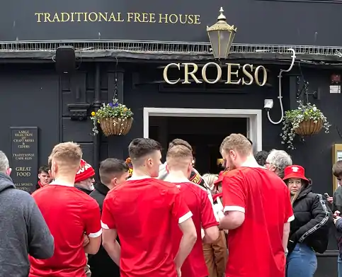 queueing theory unstructured waiting lines in a queue management system can depend on service times and average number of customer arrivals, which may be exponentially distributed